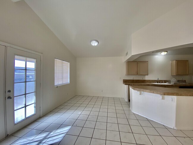 Building Photo - 1259 S Camino Del Sierra