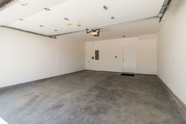Large 2 car garage with room for lots of storage - 707 Vernon Ave