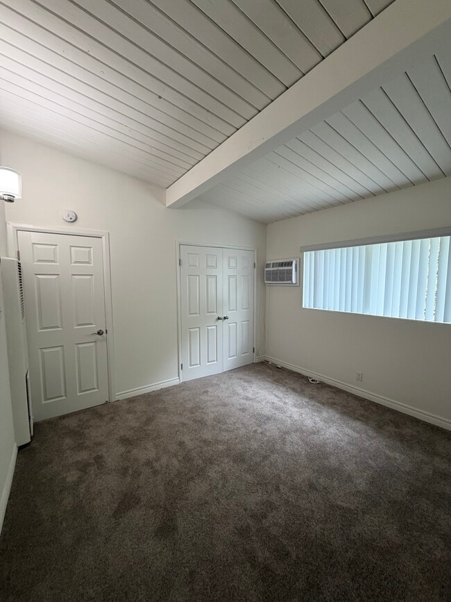 Bedroom 1x1 - Friendly Hills Villas