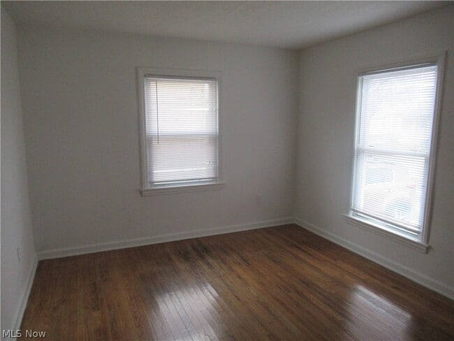 Foto del edificio - 1616 Douglas Rd