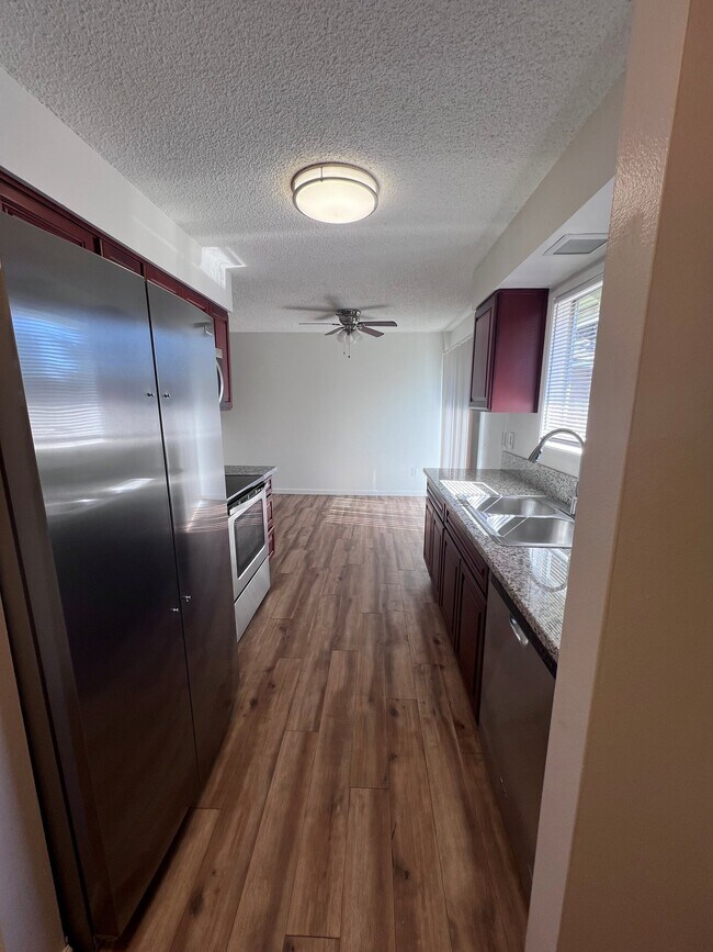 Foto del edificio - 5539 SW Lombard Ave