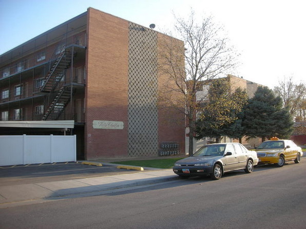 Building Photo - 256 E Helm Ave