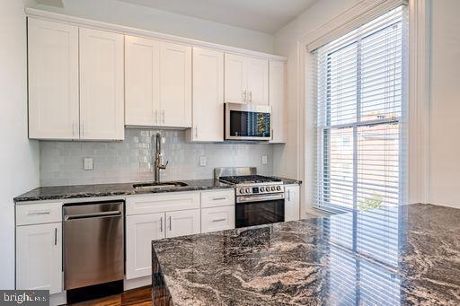 Foto del edificio - 106 S Church St