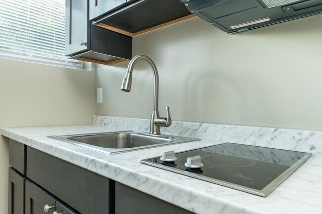 Foto del edificio - 104 S 51st St