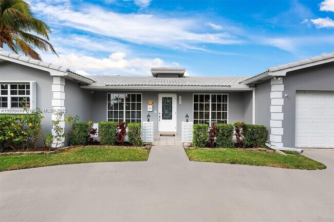 Building Photo - 800 N 46th Ave