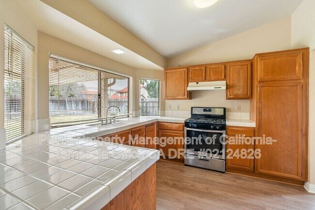 Foto del edificio - 45891 Clubhouse Dr