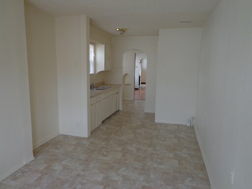 Building Photo - 7330 Forest Ave