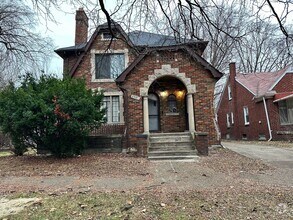 Building Photo - 8911 Esper St