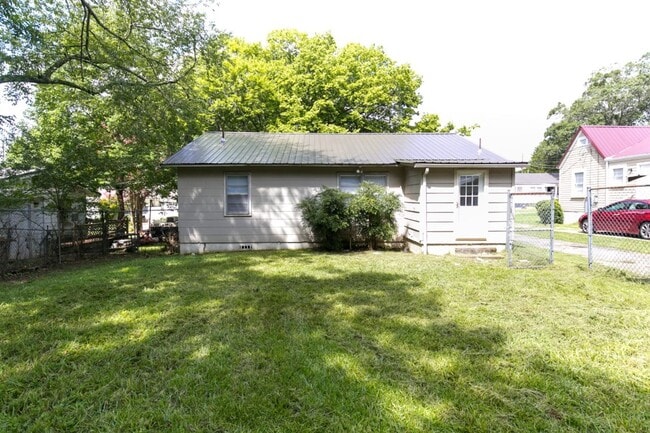 Building Photo - Hueytown Gem: Renovated 3BR Homev