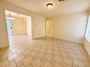 Building Photo - 1512 S W S Young Dr
