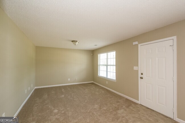 Foto del edificio - 117 Poplar Pointe Terrace