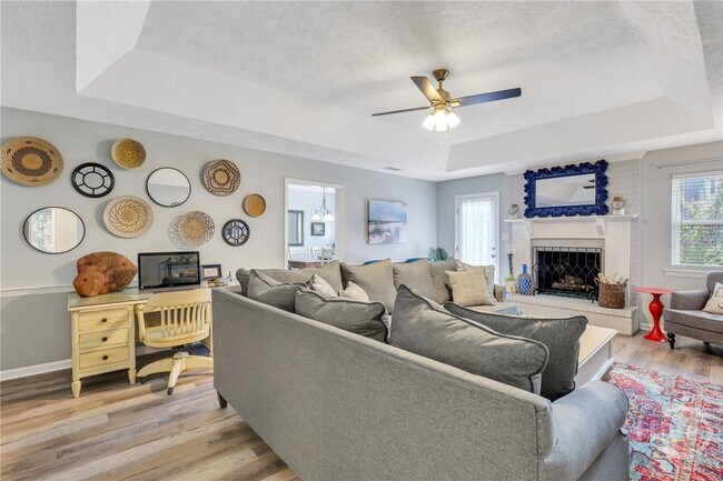 Building Photo - 10 Wyckfield Ct