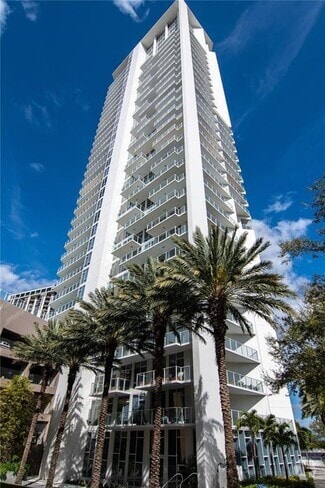 Building Photo - 175 1st St S