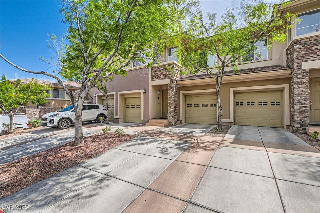 Foto principal - 668 Peachy Canyon Cir