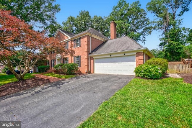 Building Photo - 1210 Suffield Dr