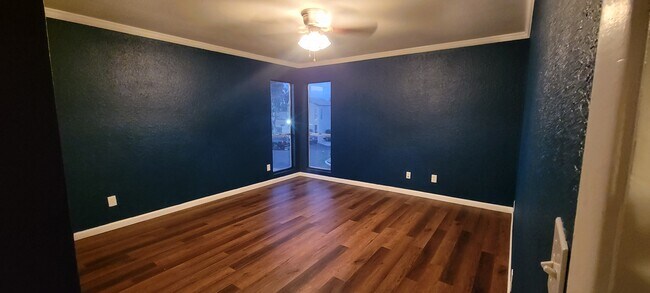 Building Photo - 2693 E Silk Oak Dr