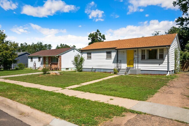 Building Photo - 1550 Happiness Dr