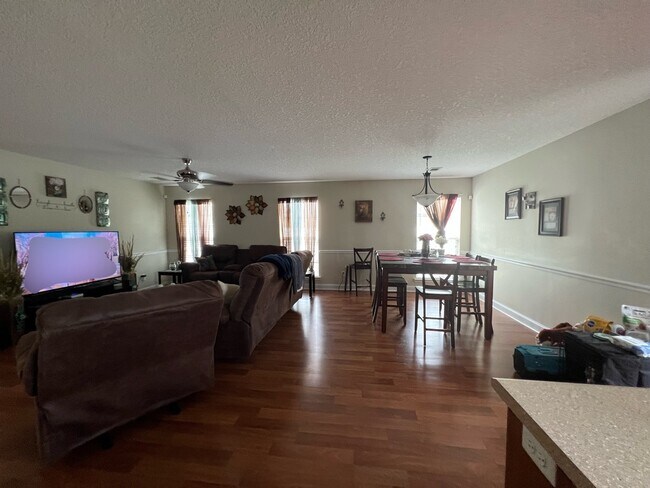 Foto del edificio - 616 Piedmont Ave