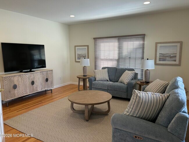 Foto del edificio - 206 Pointe Dr