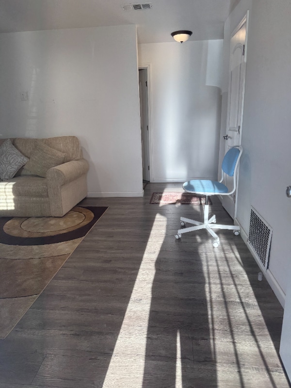 Photo - 914 McCreery Ave House