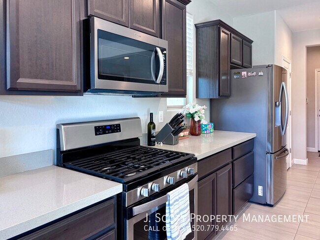 Building Photo - 2735 S Gordon-