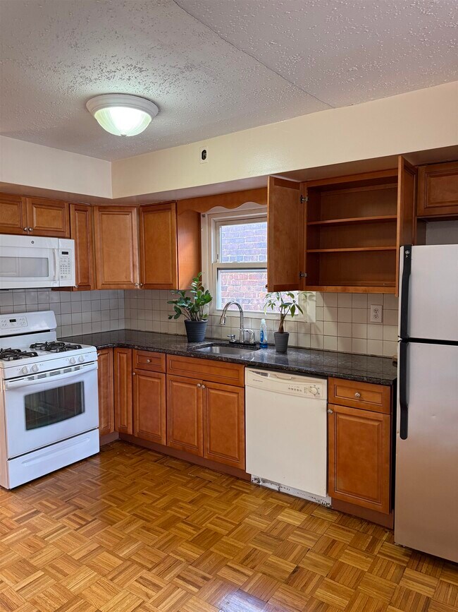 Foto del edificio - 2513 Palisade Ave