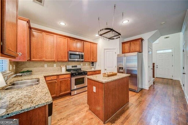 Building Photo - 2556 Village Creek Landing SE
