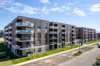 Building Photo - 2211 Harry-Halton Building Photo - 2211 Harry-Halton