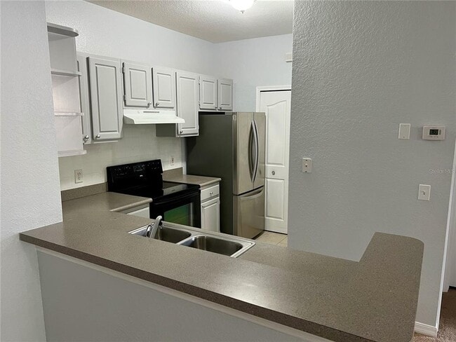 Building Photo - 1100 Lake Shadow Cir