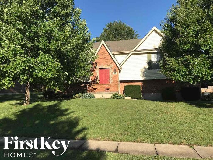 1004 SE Dover Dr, Lee's Summit, MO 64081 House Rental in Lee's Summit