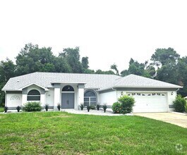 Building Photo - 18 Hemlock Ct E