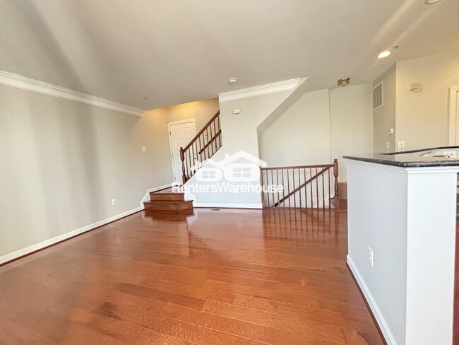 Building Photo - 3511 Carriage Walk Ln