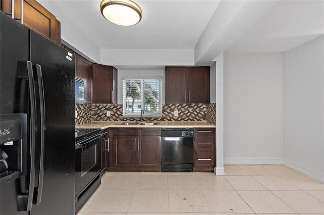 Foto del edificio - 1030 SW 6th Way