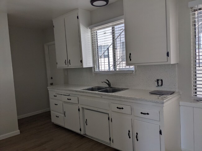 Foto del edificio - 6767 Atoll Ave