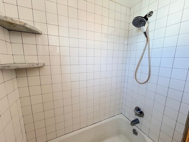 Foto del edificio - 150 Franklin St