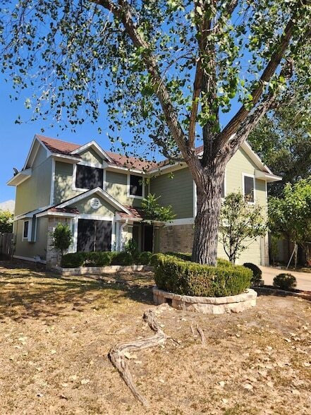 Building Photo - 12337 Yarmont Way