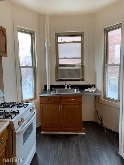 Building Photo - 1741 McCulloh St