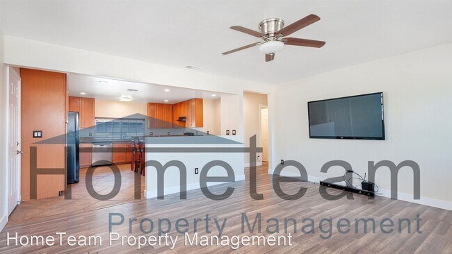 Foto del edificio - 4 br, 2 bath House - 3559 Ingraham Street