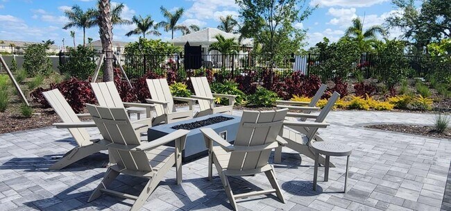 Foto del edificio - 5772 Haven Ter