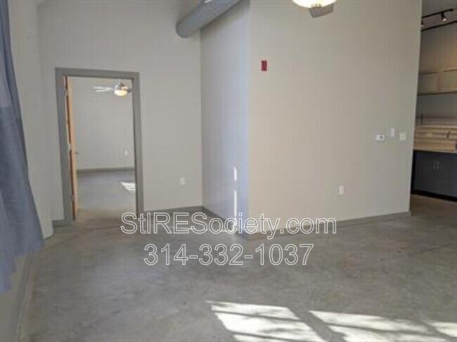 Foto del edificio - 8125 Michigan Ave