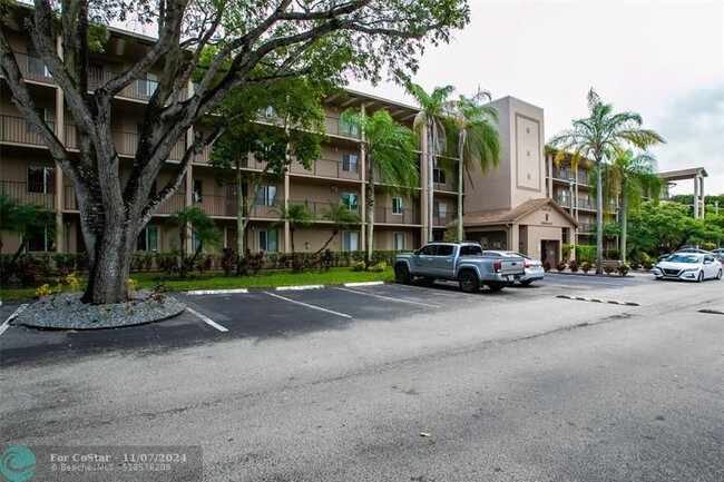 Foto del edificio - 12750 SW 15th St