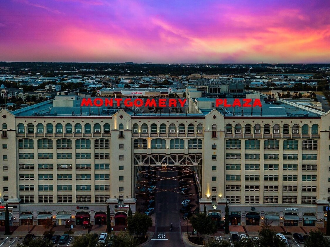 Come Live in Historic Montgomery Plaza- Ea... - Come Live in Historic Montgomery Plaza- Ea...