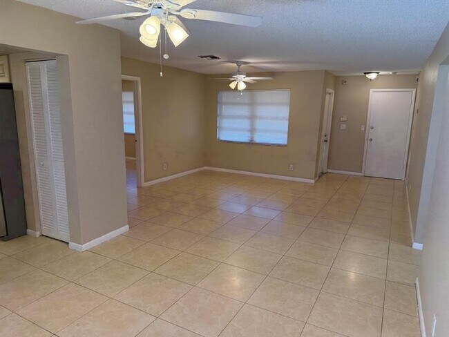 Foto del edificio - 9134 NW 32nd Manor