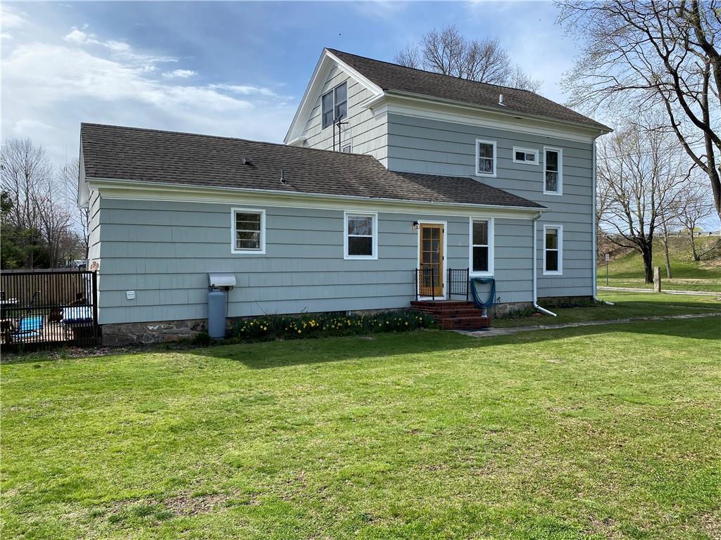 3560 Kingstown Rd Unit 2, South Kingstown, RI 02892 Room for Rent in