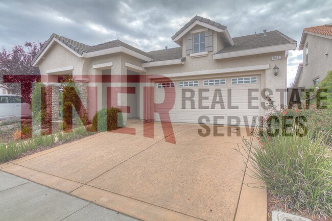 Foto del edificio - Remodeled Modern Home in Whitney Ranch!