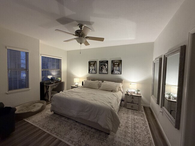 Building Photo - Beautifully Remodeled 3-Bed Condo in the Heart of Parker — Ground-Level, Stylish, and Steps From ...