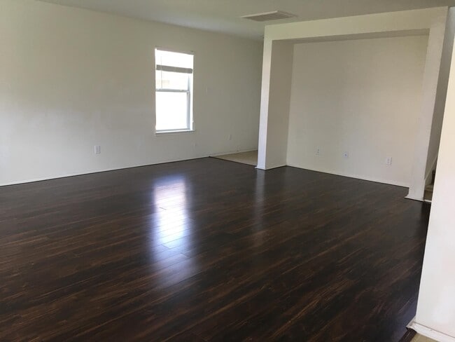 Building Photo - 2606 Skyview Knoll Ct