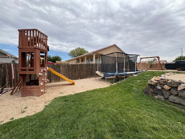 Building Photo - 3818 W 240 N