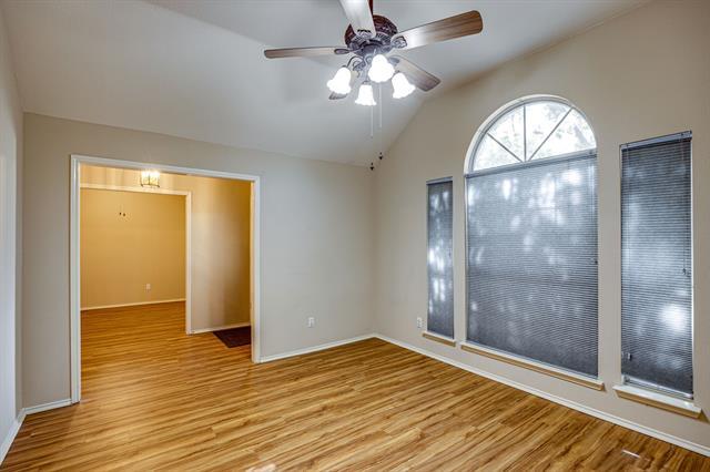 Foto del edificio - 404 High Meadow Dr