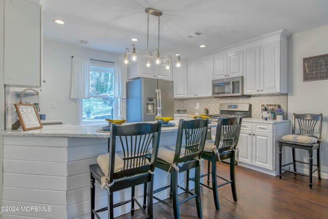 Building Photo - 347 Navesink Ave